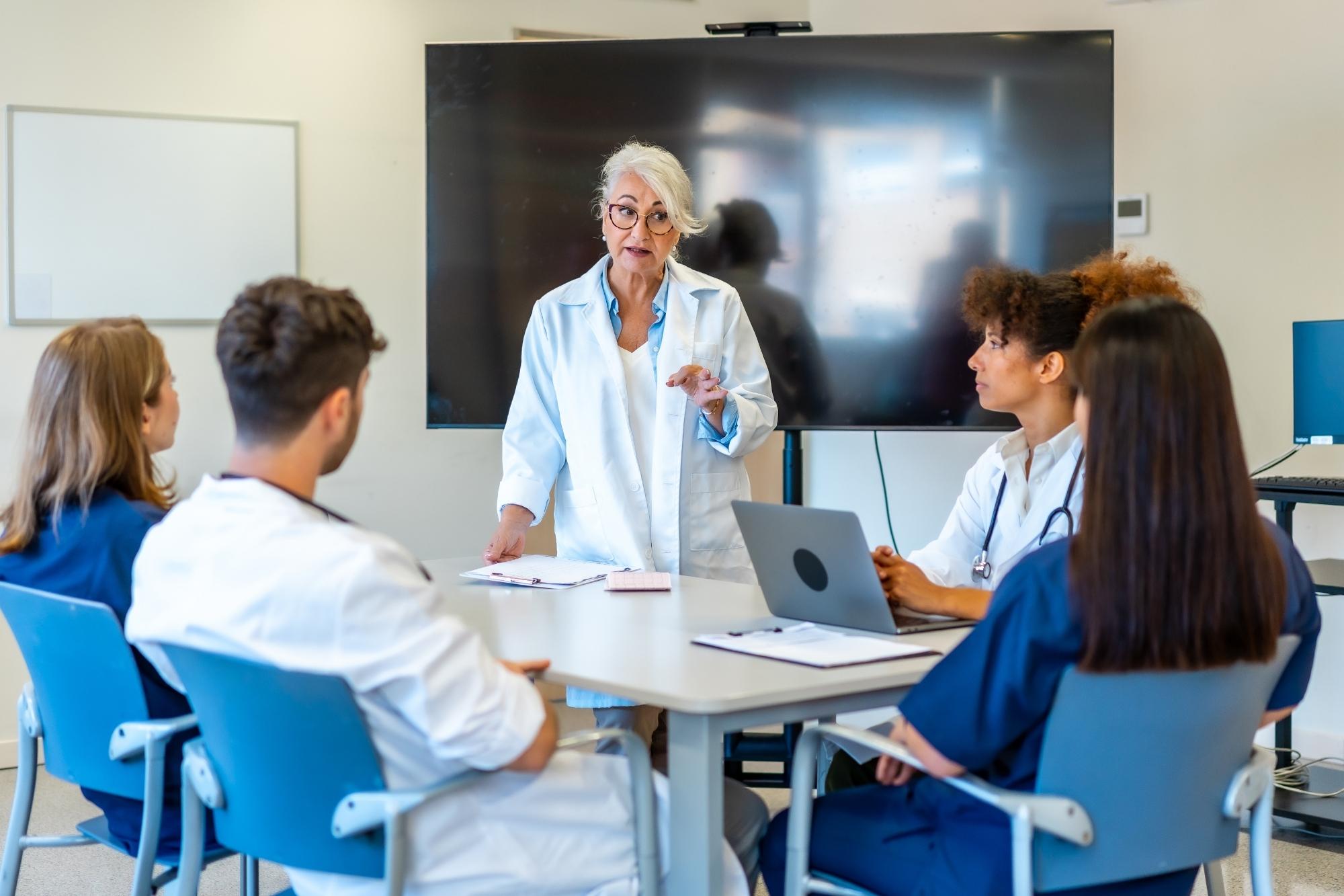 doctors discussing cybersecurity in their clinic