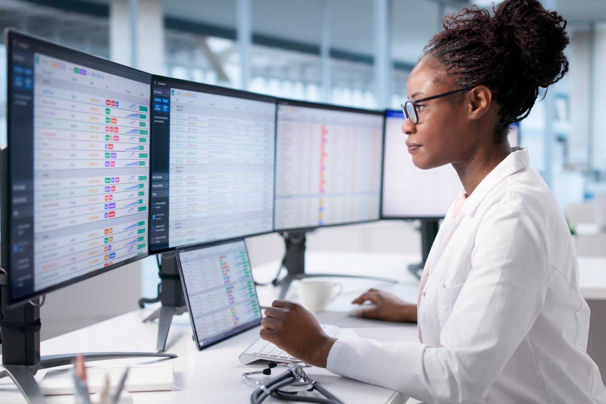 nurse monitoring hospital it system