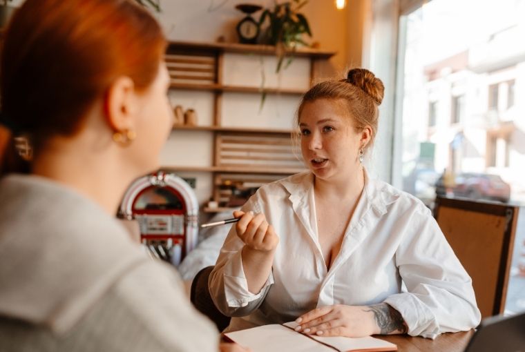 managed it service provider asking questions to clinic personnel